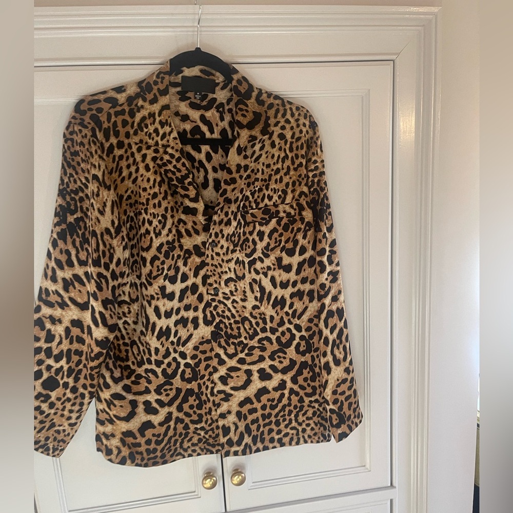 Nili Logan silk leapord set. Very chic. Excellent condition. Not worn. - Picture 9 of 11